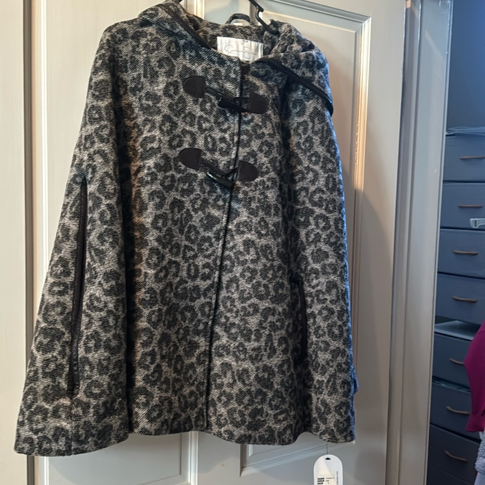 Jessica Simpson Cape like coat with hood